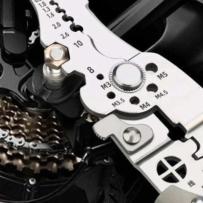 Multifunktionale Elektrikerzange